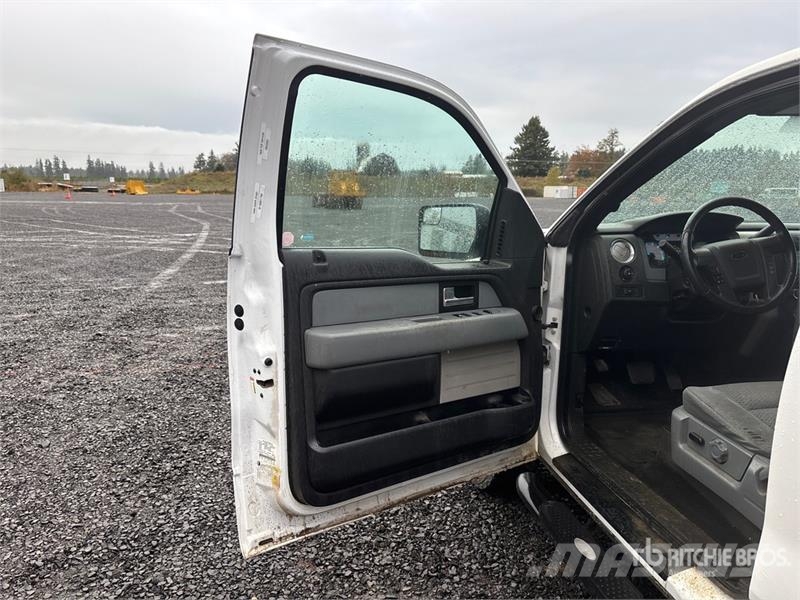 Ford F-150 XLT 4x4 Crew Cab Pickup Autre fourgon / utilitaire