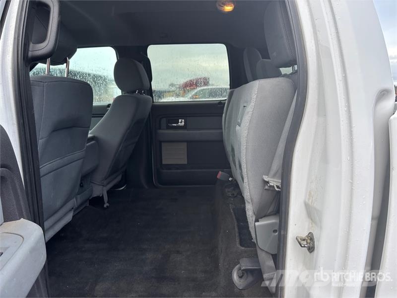 Ford F-150 XLT 4x4 Crew Cab Pickup Autre fourgon / utilitaire