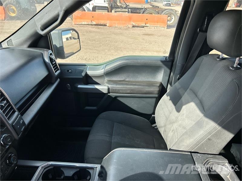 Ford F-150 XLT 4x4 Crew Cab Pickup 其他