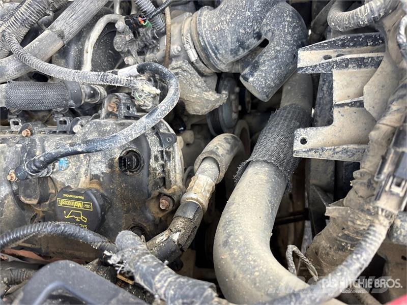 Ford F-150 XLT 4x4 Crew Cab Pickup (Inoperable) Ostalo