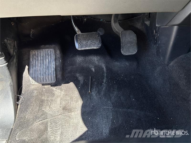 Ford F-150 XLT 4x4 Crew Cab Pickup Inne