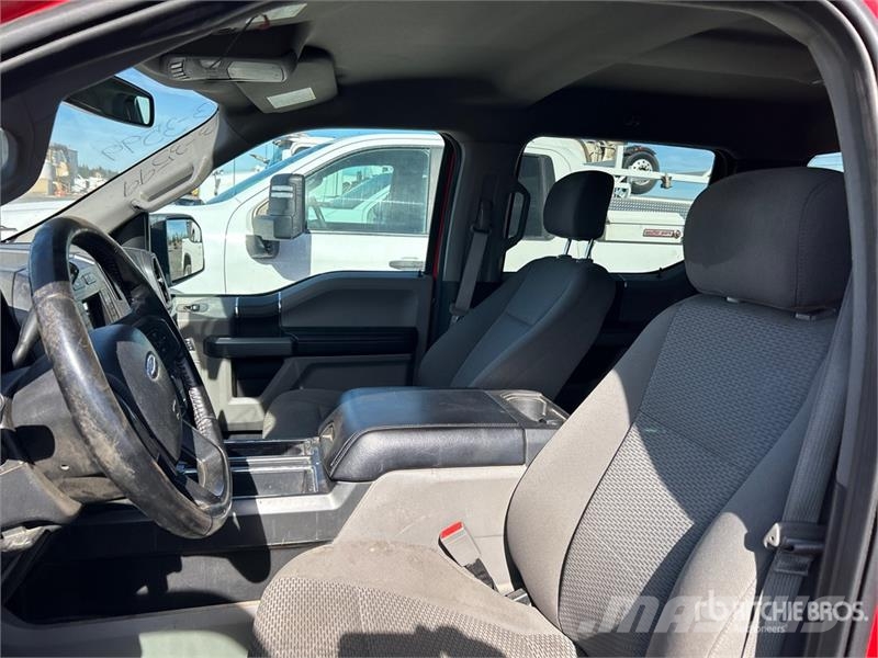 Ford F-150 XLT 4x4 Crew Cab Pickup 其他