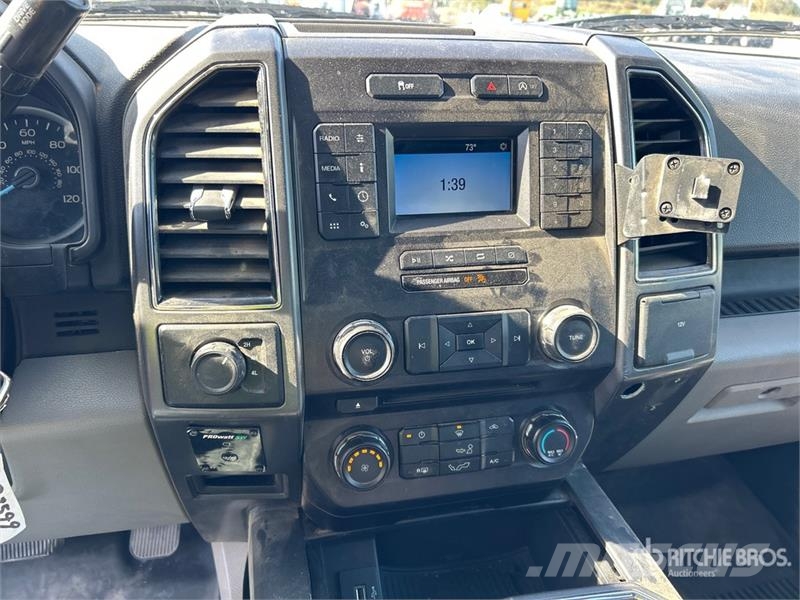 Ford F-150 XLT 4x4 Crew Cab Pickup 其他