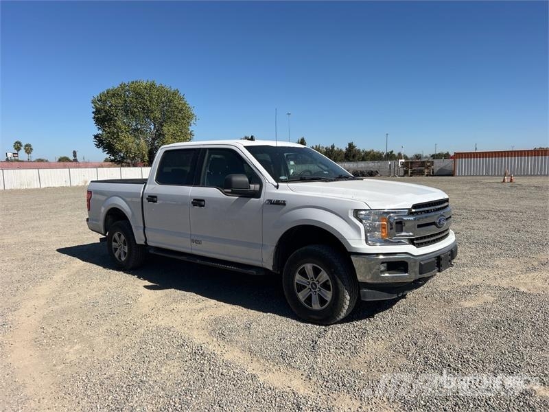 Ford F-150 XLT 4x4 Crew Cab Pickup Ostalo