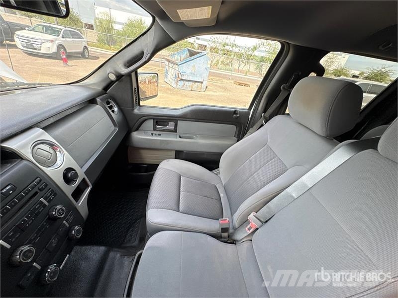 Ford F-150 XLT 4x4 Crew Cab Pickup Otros
