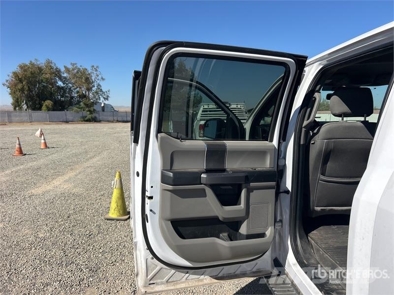 Ford F-150 XLT 4x4 Crew Cab Pickup Ostalo