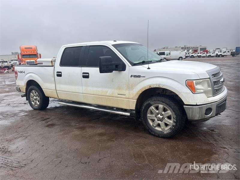 Ford F-150 XLT 4x4 Crew Cab Pickup Drugi