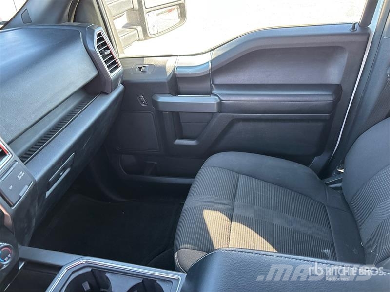 Ford F-150 XLT 4x4 Crew Cab Pickup Drugi