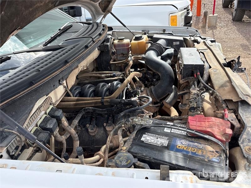 Ford F-150 XLT 4x4 Crew Cab Pickup Otros