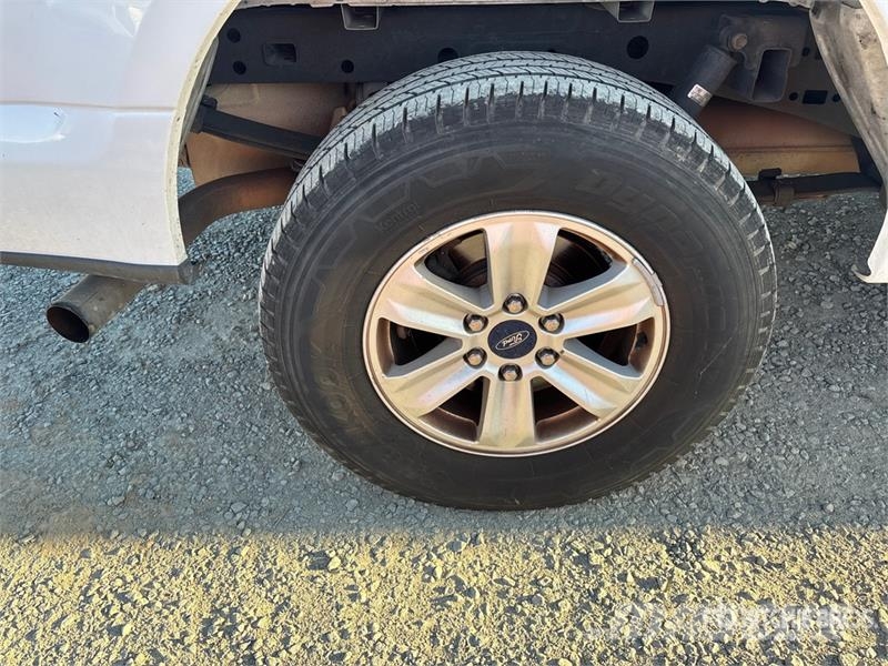Ford F-150 XLT 4x4 Extended Cab Pickup Ostalo