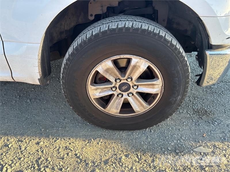 Ford F-150 XLT 4x4 Extended Cab Pickup Ostalo
