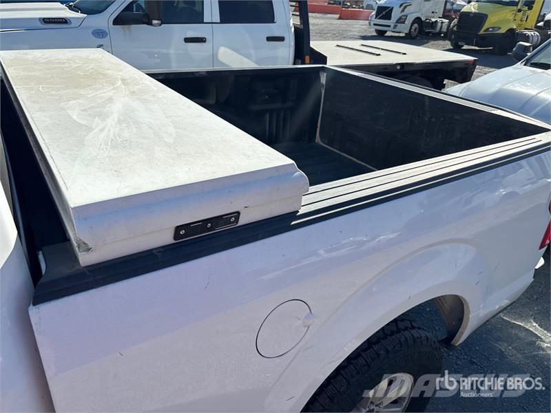 Ford F-150 XLT 4x4 Extended Cab Pickup Otros