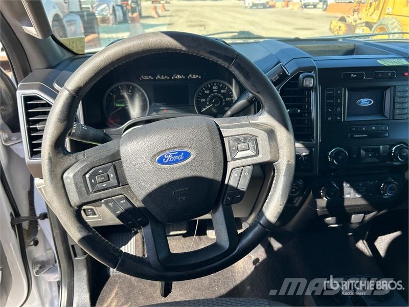 Ford F-150 XLT 4x4 Extended Cab Pickup Drugi