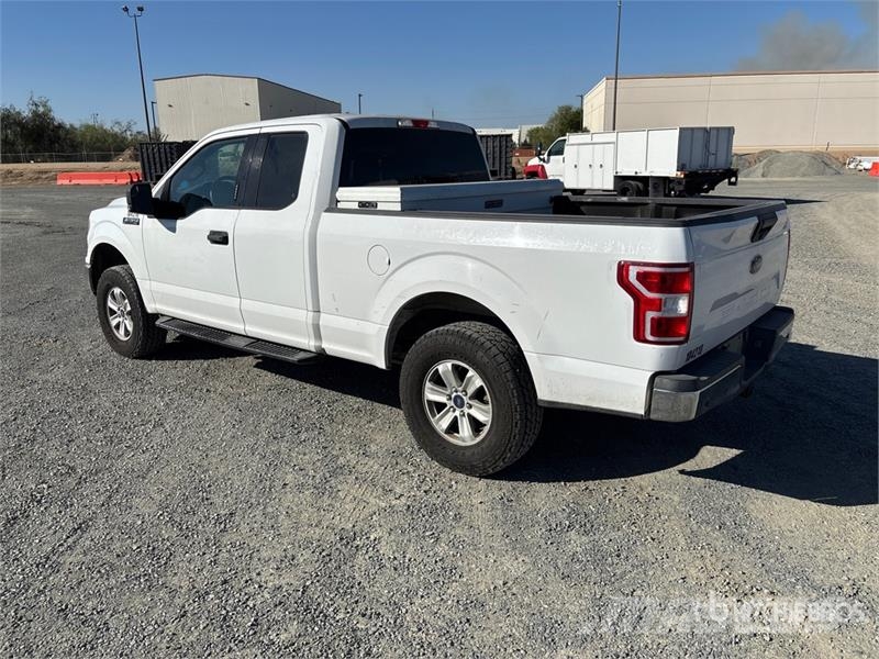 Ford F-150 XLT 4x4 Extended Cab Pickup Otros