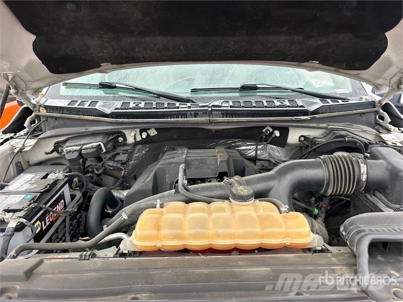 Ford F-150 XLT 4x4 Extended Cab Pickup Andere Transporter