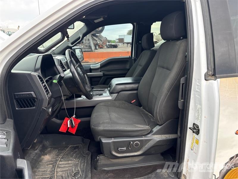 Ford F-150 XLT 4x4 Extended Cab Pickup 其他