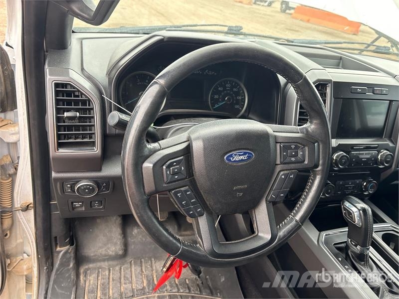 Ford F-150 XLT 4x4 Extended Cab Pickup 其他
