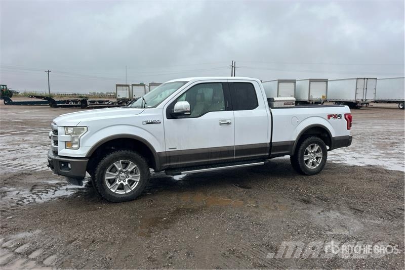 Ford F-150 XLT 4x4 Extended Cab Pickup Andere Transporter