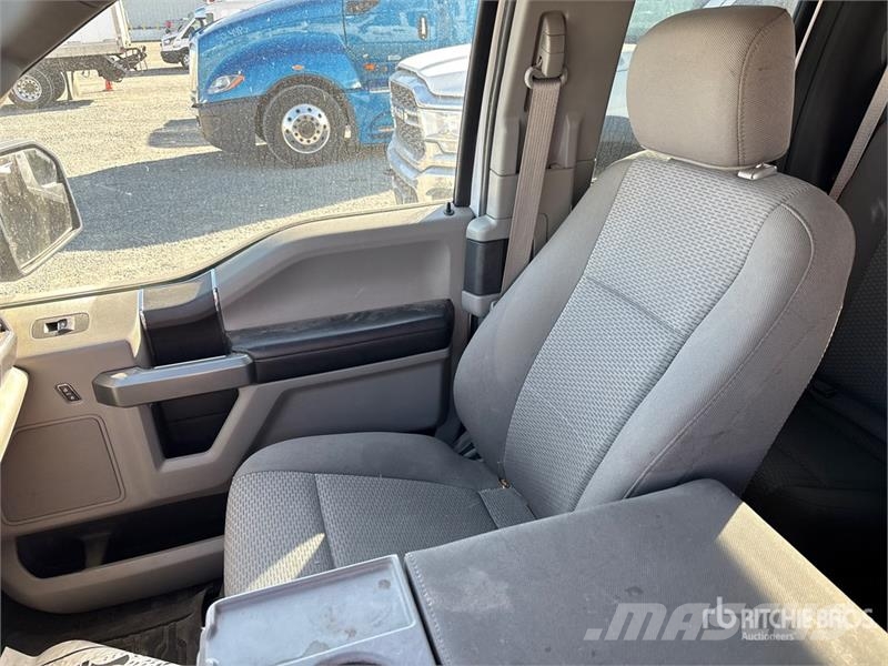 Ford F-150 XLT 4x4 Extended Cab Pickup Otros