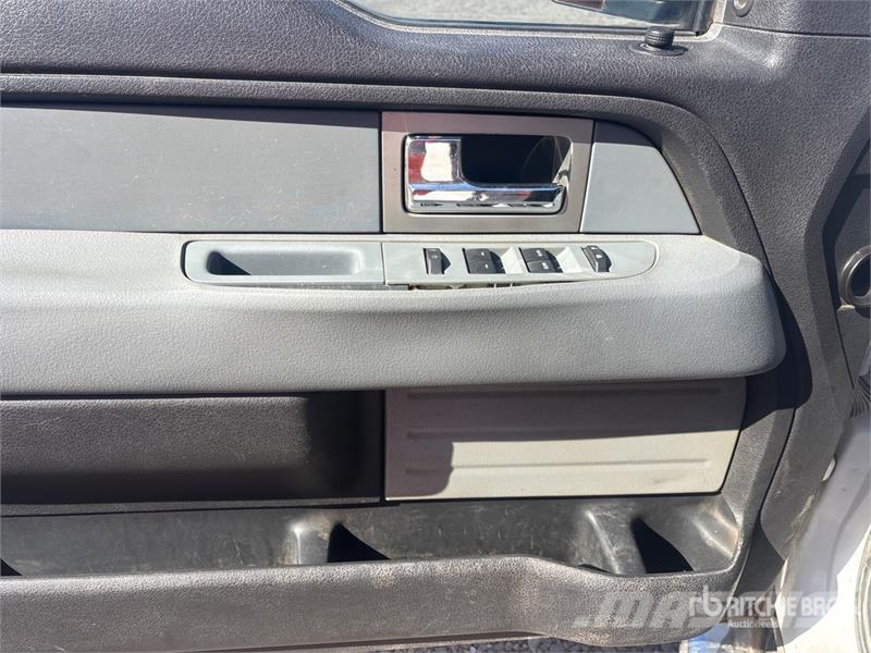 Ford F-150 XLT 4x4 Extended Cab Pickup Autre fourgon / utilitaire