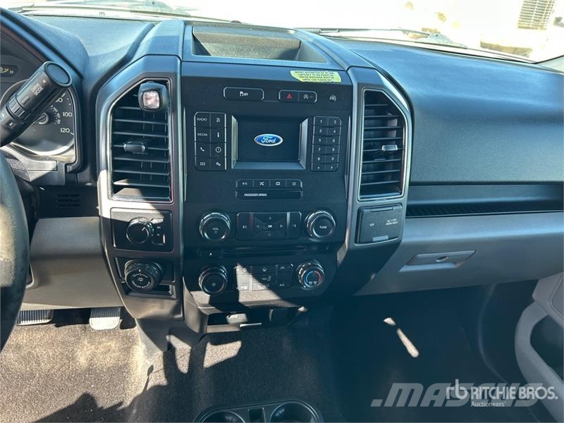 Ford F-150 XLT 4x4 Extended Cab Pickup Drugi