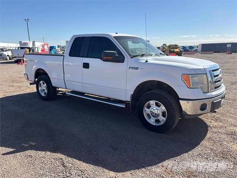Ford F-150 XLT 4x4 Extended Cab Pickup Autre fourgon / utilitaire