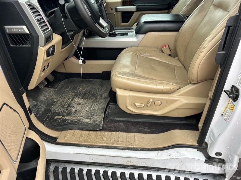 Ford F-150 XLT 4x4 Extended Cab Pickup Andere Transporter