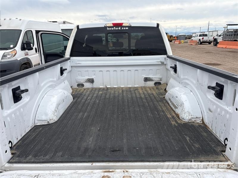 Ford F-150 XLT 4x4 Extended Cab Pickup 其他