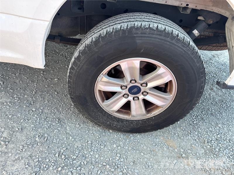 Ford F-150 XLT 4x4 Extended Cab Pickup Ostalo