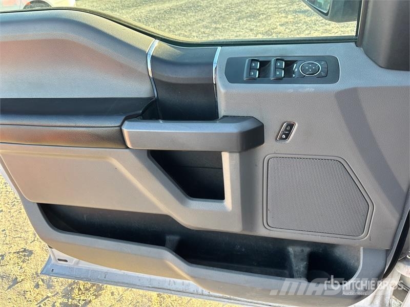 Ford F-150 XLT 4x4 Extended Cab Pickup Ostalo
