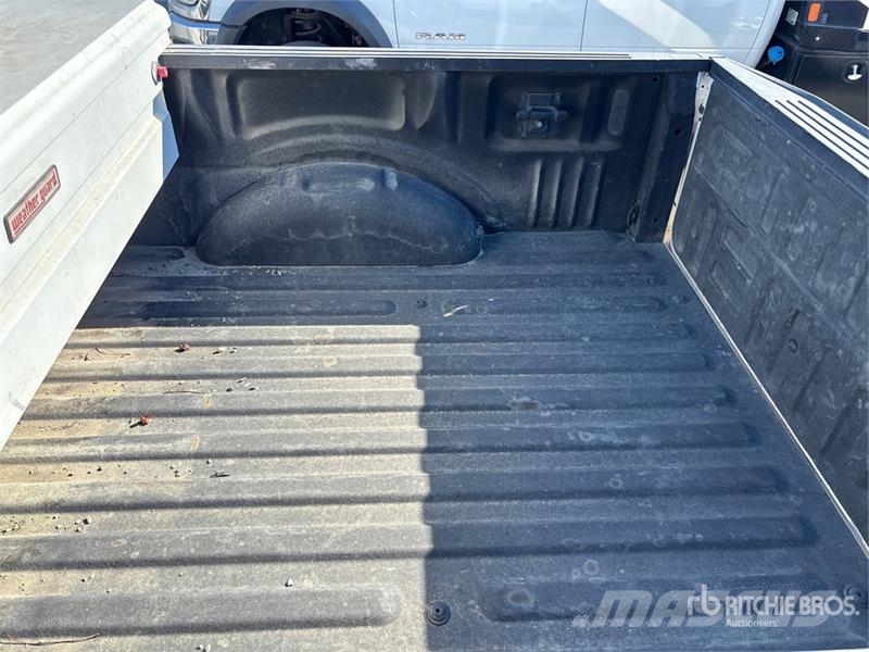 Ford F-150 XLT 4x4 Extended Cab Pickup Otros