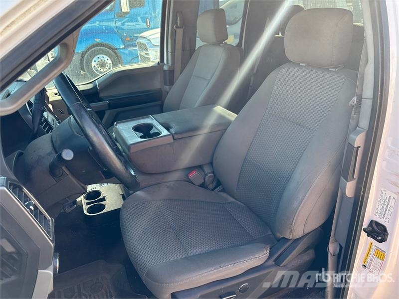 Ford F-150 XLT 4x4 Extended Cab Pickup Otros