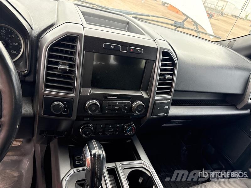Ford F-150 XLT 4x4 Extended Cab Pickup 其他