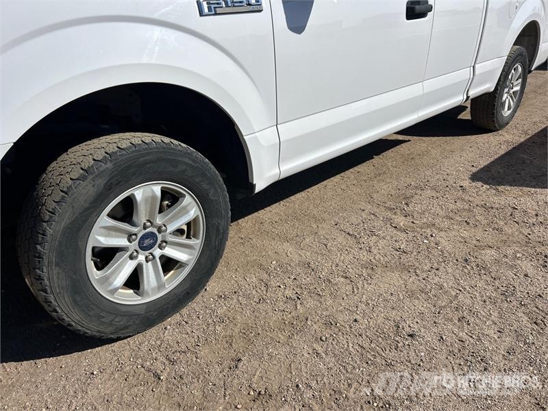 Ford F-150 XLT 4x4 Extended Cab Pickup Drugi
