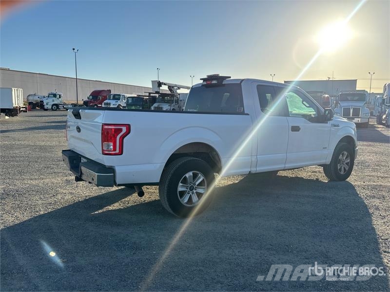 Ford F-150 XLT 4x4 Extended Cab Pickup Ostalo
