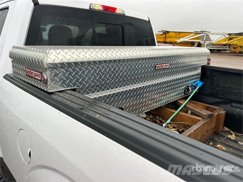 Ford F-150 XLT 4x4 Extended Cab Pickup Andere Transporter