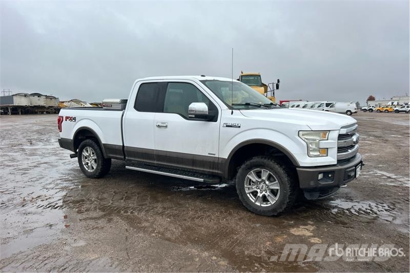 Ford F-150 XLT 4x4 Extended Cab Pickup Andere Transporter