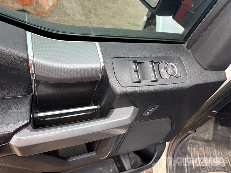 Ford F-150 XLT 4x4 Extended Cab Pickup 其他