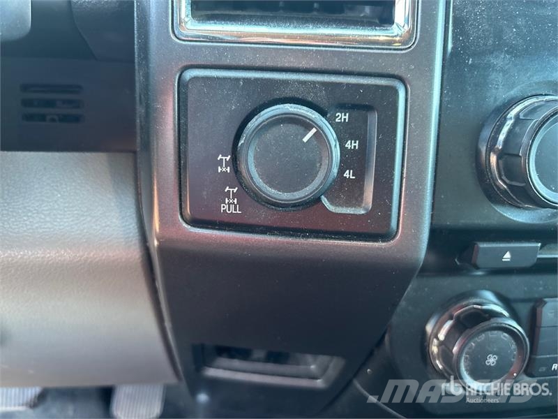 Ford F-150 XLT 4x4 Extended Cab Pickup Ostalo