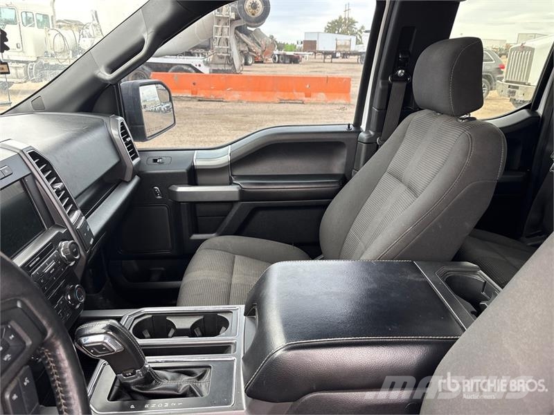 Ford F-150 XLT 4x4 Extended Cab Pickup 其他