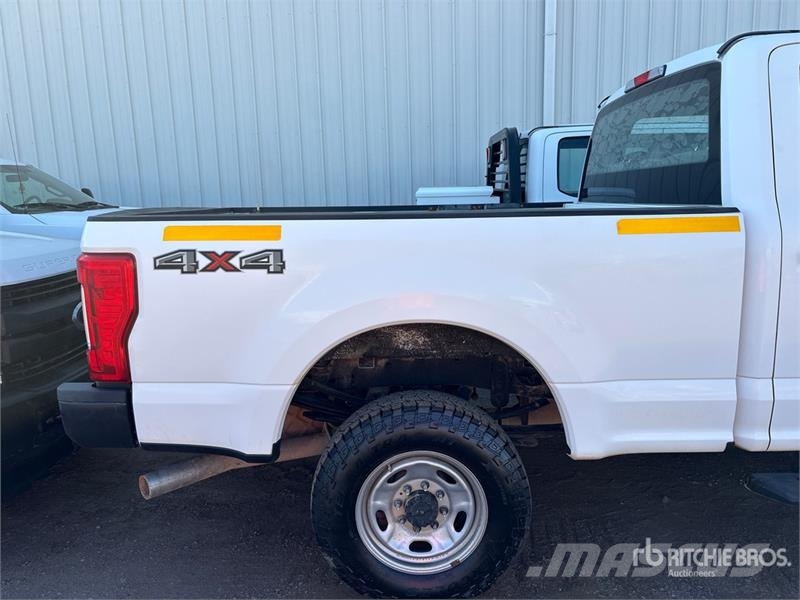 Ford F-250 Drugi