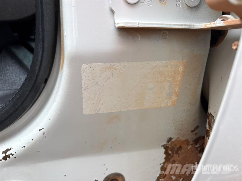 Ford F-250 Nakladacia/sklápacia bočnica