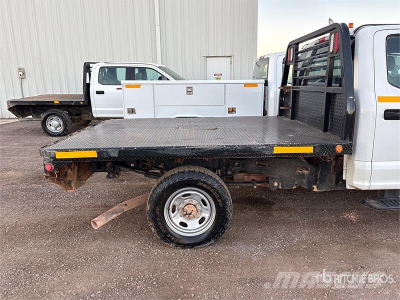 Ford F-250 Camiones de cama baja