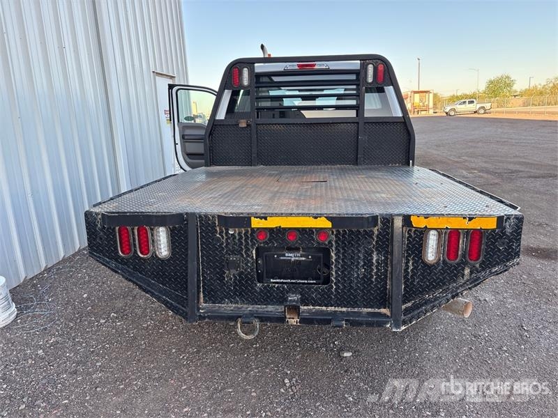 Ford F-250 Platformas/izkraušana no sāniem