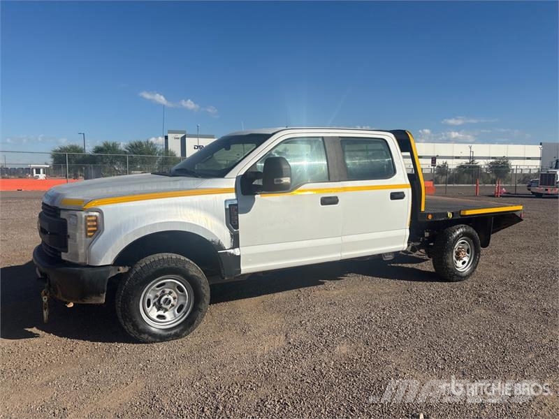 Ford F-250 Ciężarówki typu Platforma / Skrzynia