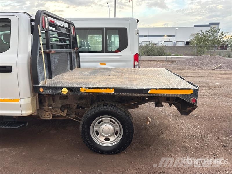 Ford F-250 Flatbed / Dropside trucks