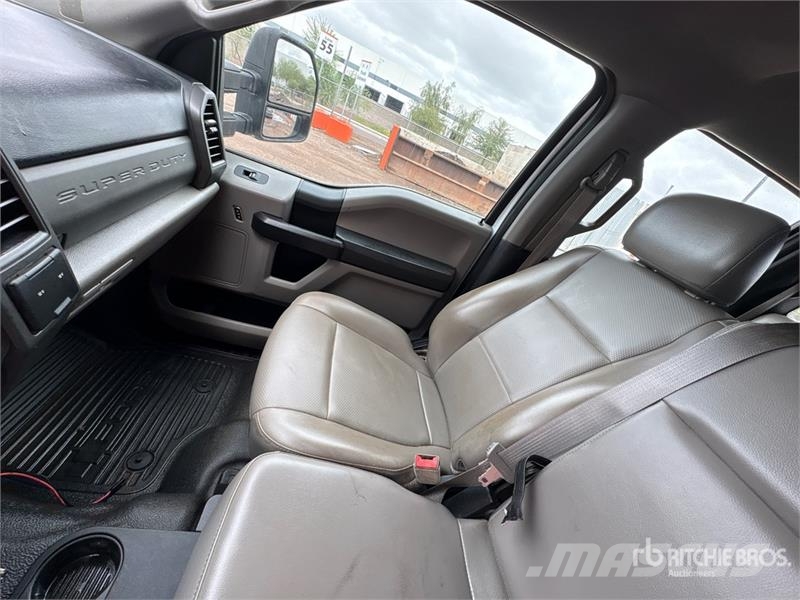 Ford F-250 Kamioni sa otvorenim sandukom