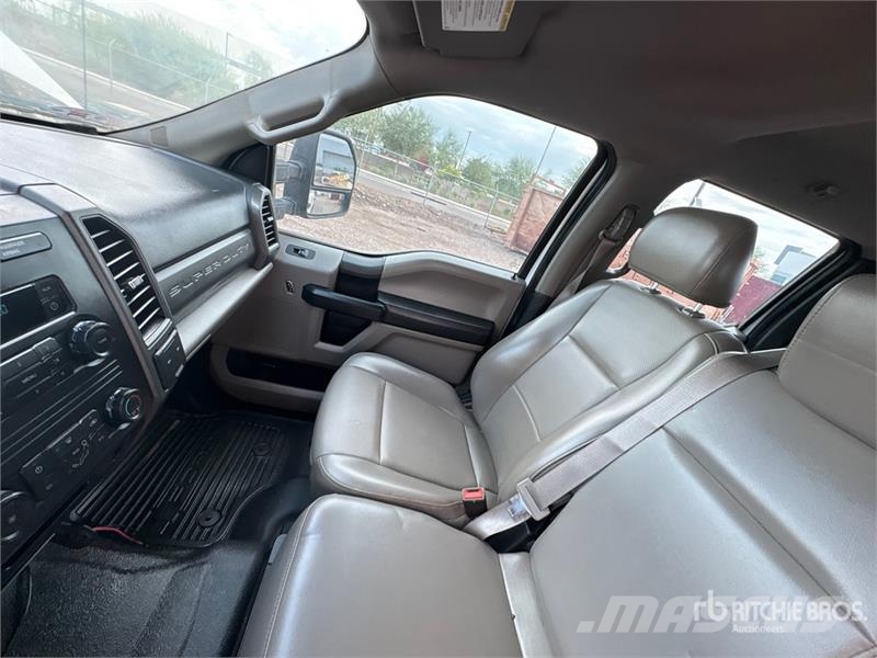 Ford F-250 キャビン及び内装