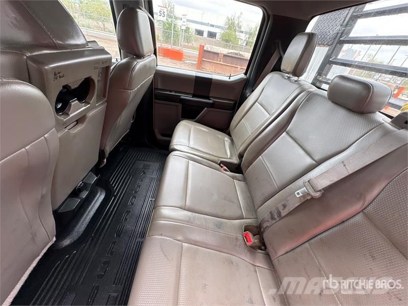 Ford F-250 Kamioni sa otvorenim sandukom