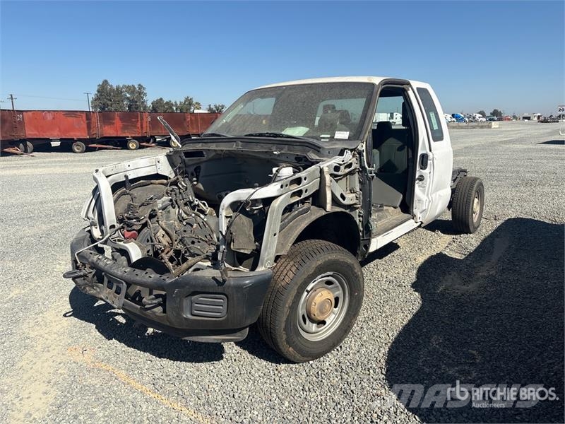 Ford F-250 كابينة والداخلية